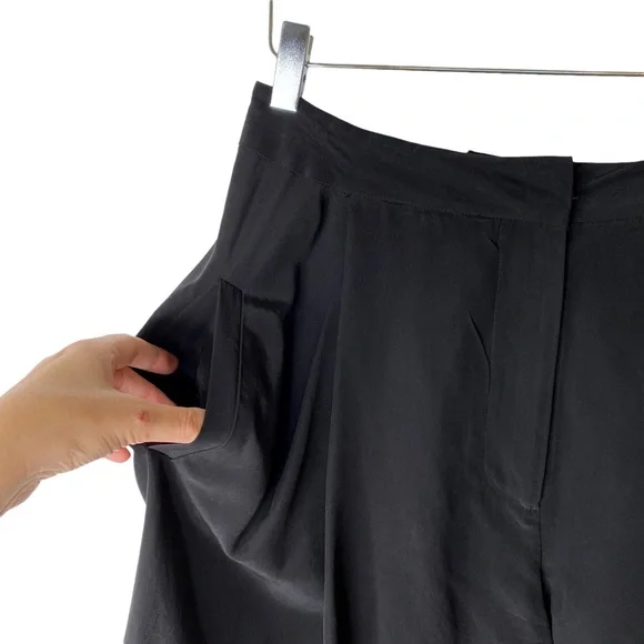 Alexander Wang Silk Black High Waisted Pleated Dress Shorts Size 8 - Picture 5 of 7